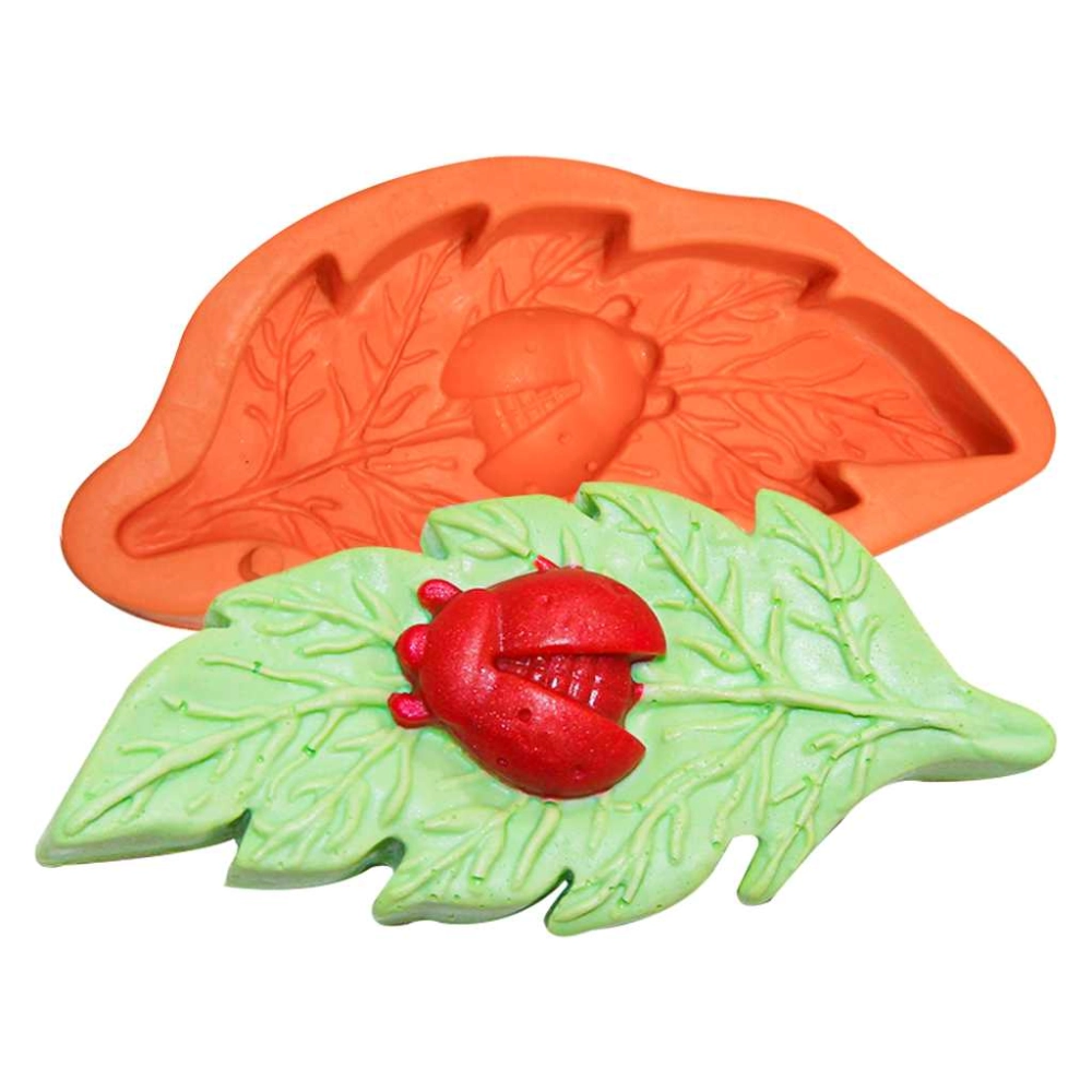Molde de silicone Folha com Joaninha
