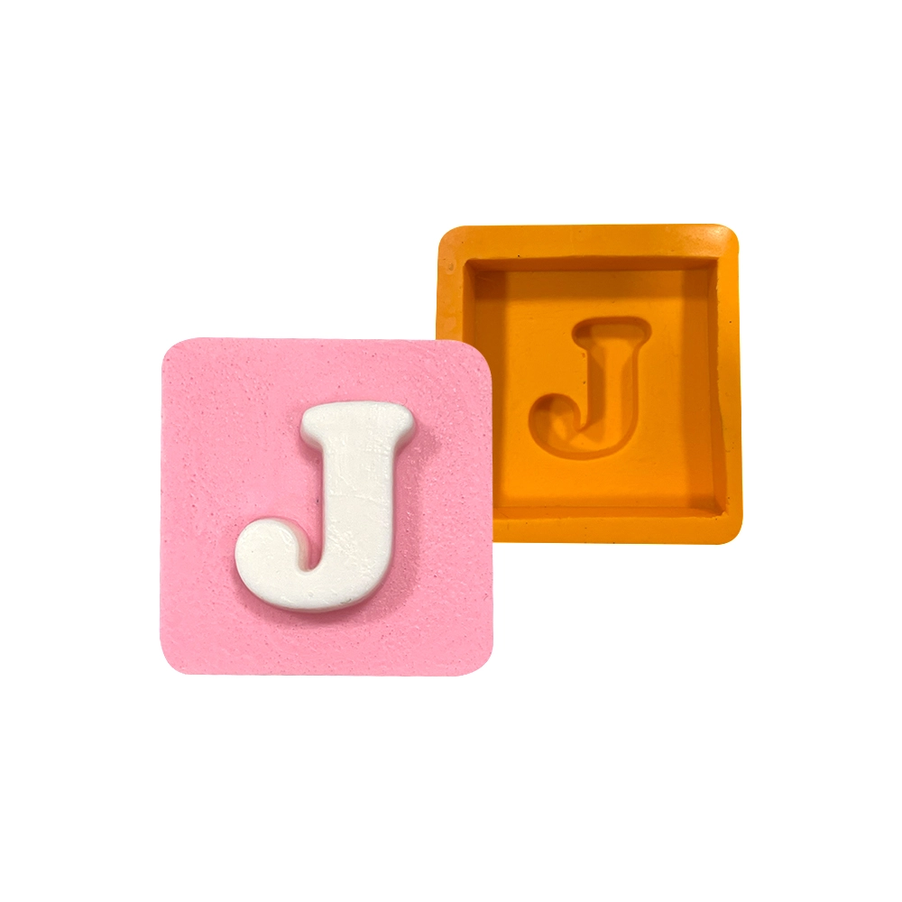 Molde de silicone Quadrado Letra J